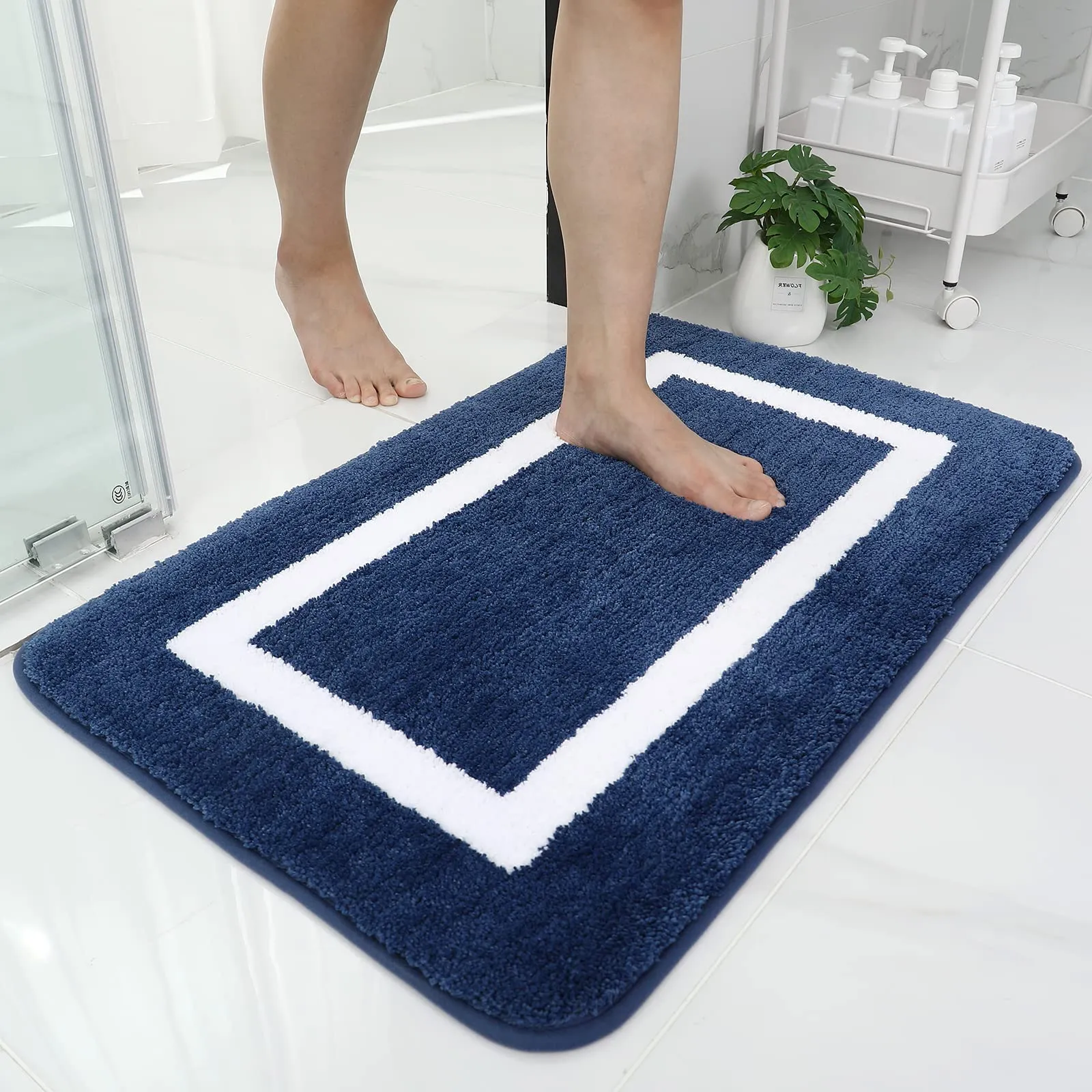 Absorbent Soft and Plush Bath Mat