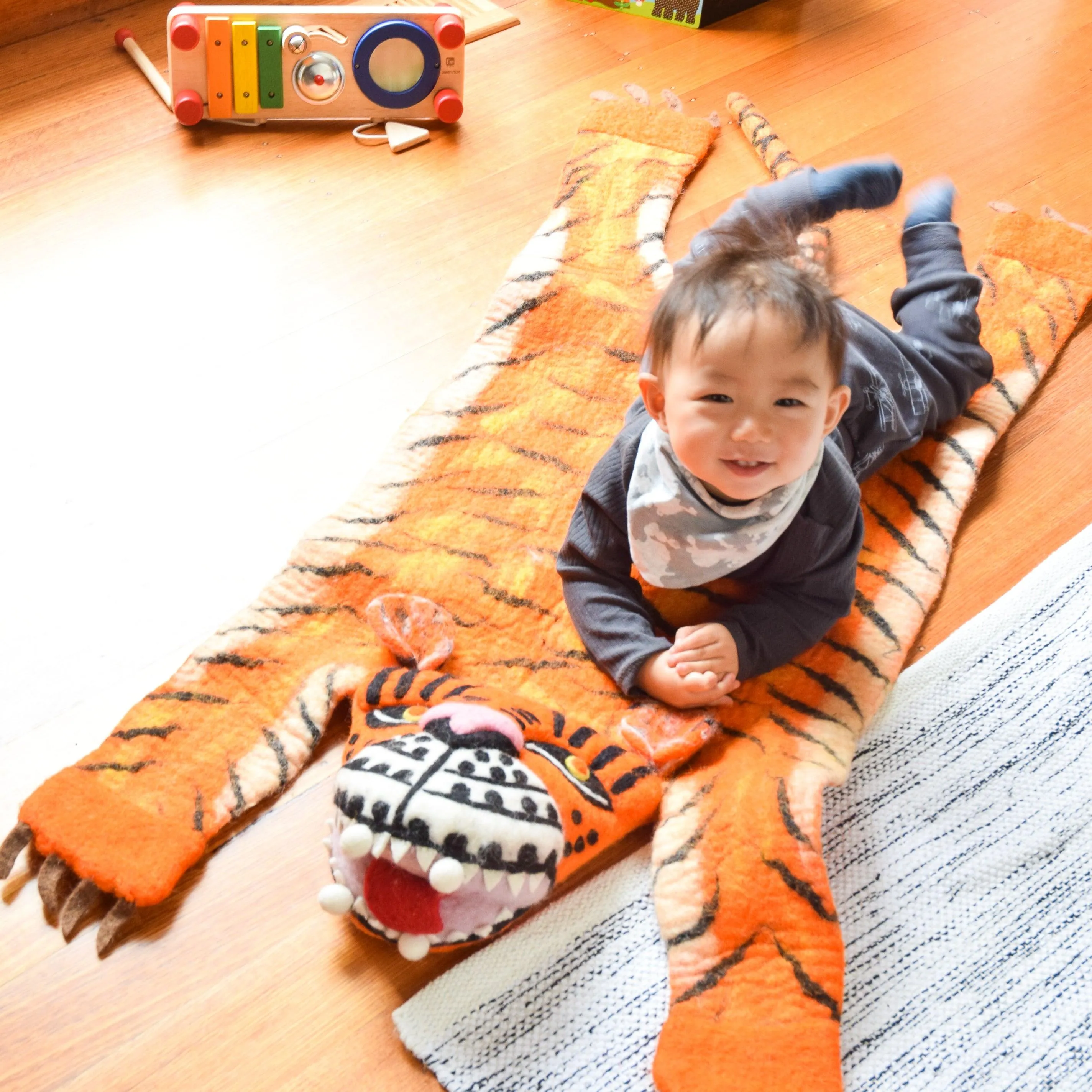 Felt Tiger Roar Nursery Rug