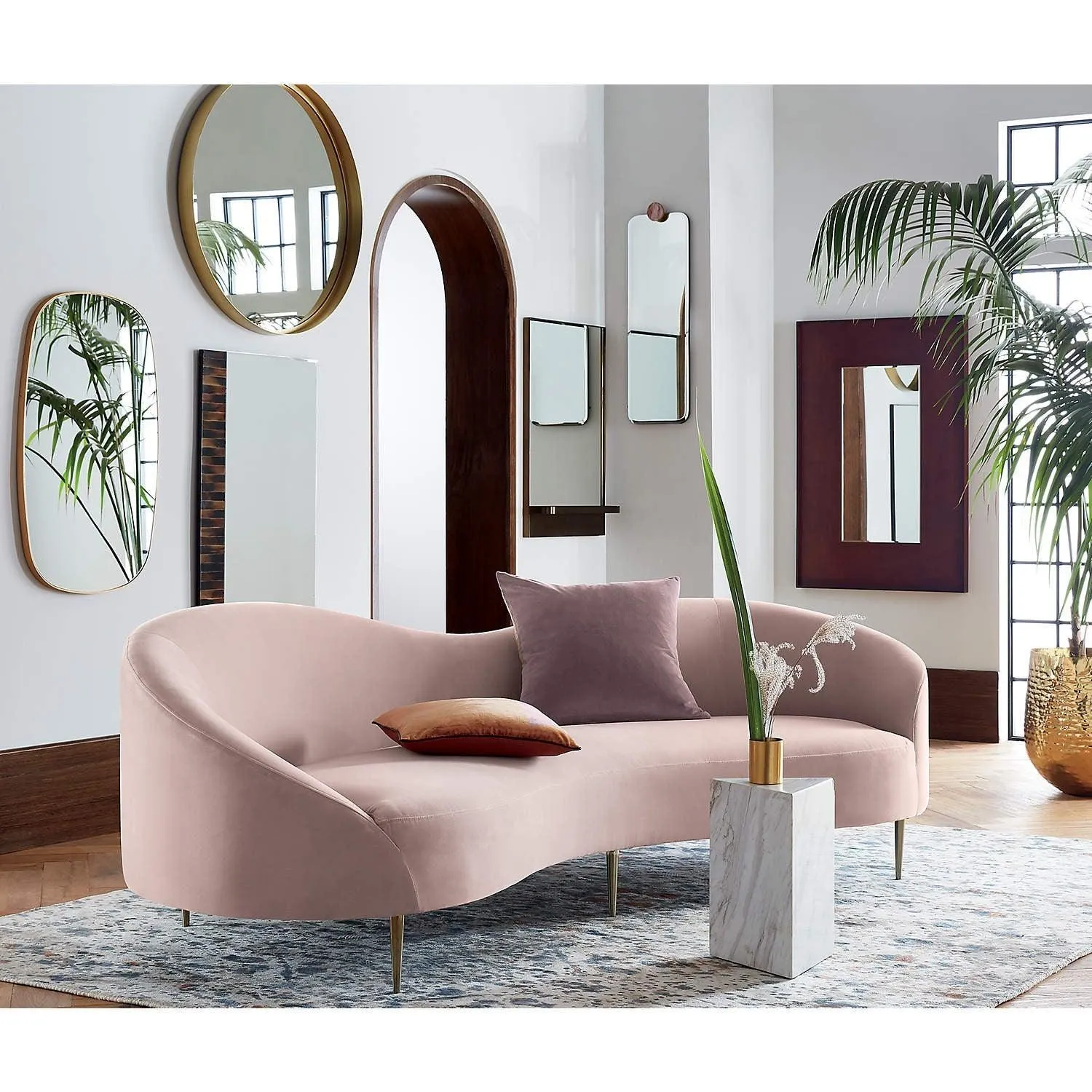 Lorenzo Curved Sofa