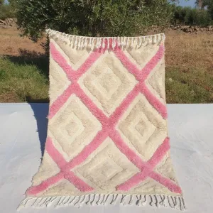 Tiwli | White & Pink Moroccan Rug 3x5 Beni Ourain Ultra Soft | 3'77x5'44 Ft | 115x166 cm