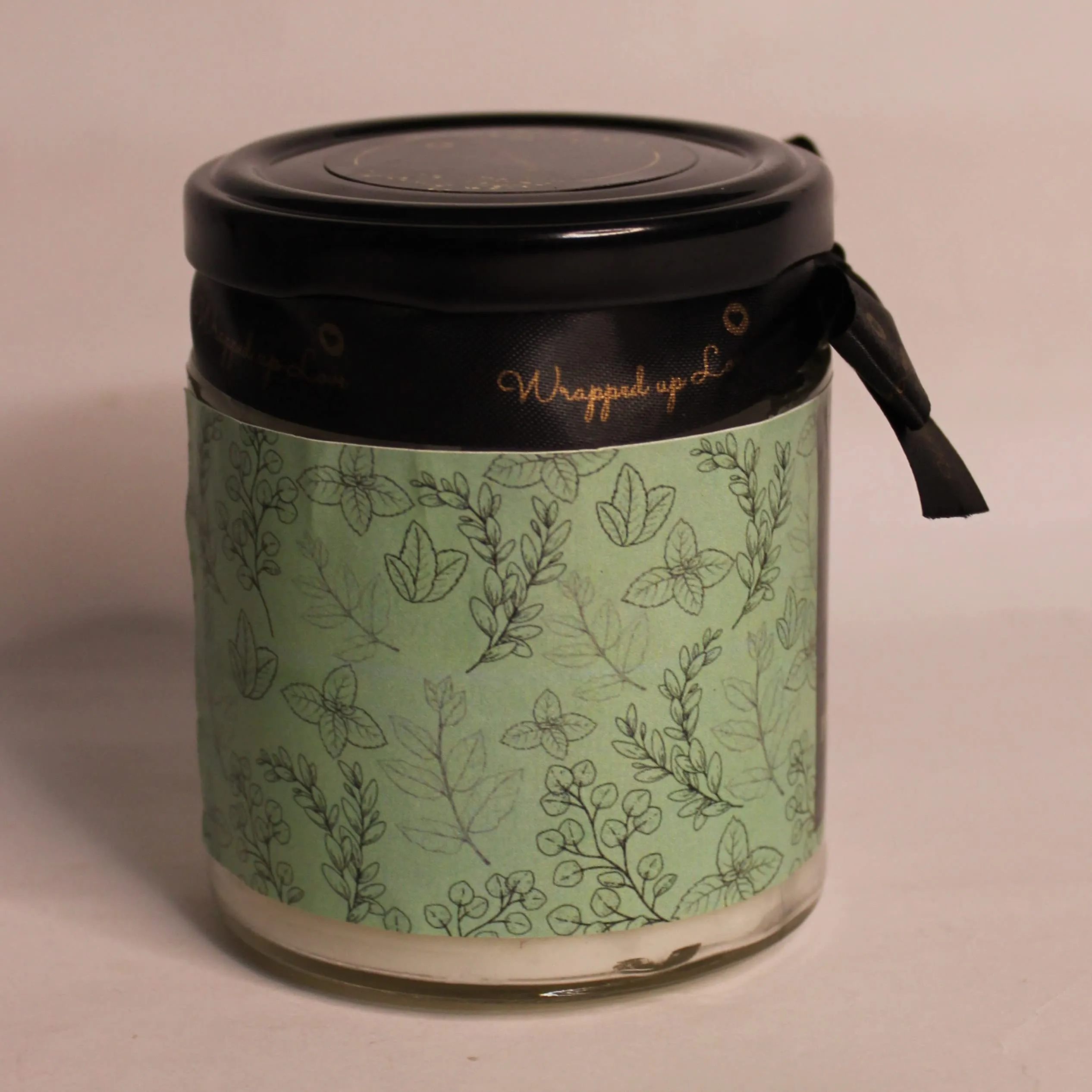 Wrapped up Love Peppermint Eucalyptus scented candle (170g)